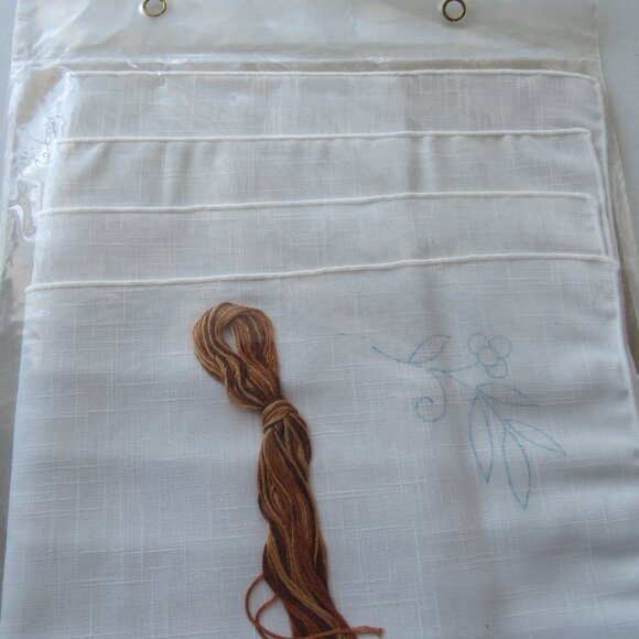 Bucilla Set of 4 Dinner Napkins 16” x 16” Brown Tablecloth for Embroidery kit - Picture 10 of 12